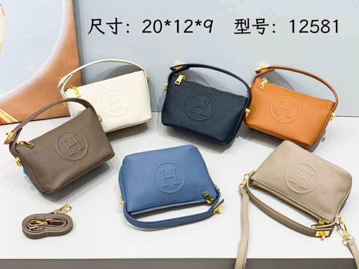 Picture of Hermes Wallets _SKUfw214613231fw